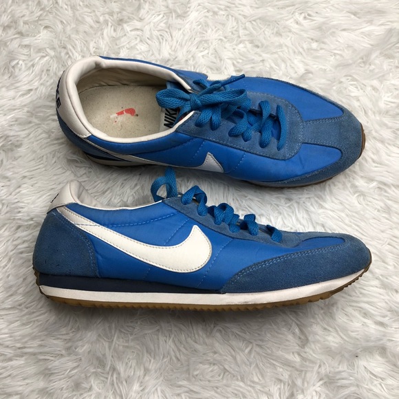 retro style running shoes